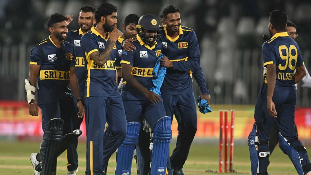 ৪৩০ রান তাড়া করে শ্রীলঙ্কার অবিশ্বাস্য জয়, ওয়ানডেতে দ্বিতীয় সর্বোচ্চ রেকর্ড