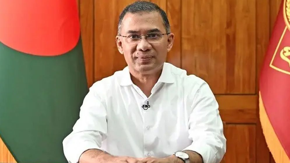 প্রায় ৮ ঘণ্টার বাগেরহাট ও খুলনা সফর শেষে ঢাকায় ফিরেছেন প্রধানমন্ত্রী