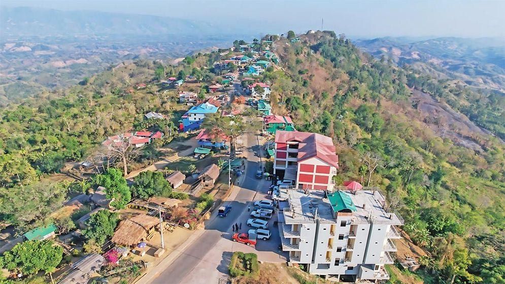 আবারও অনির্দিষ্টকালের সড়ক অবরোধ, সাজেক ছাড়ছেন পর্যটকেরা
