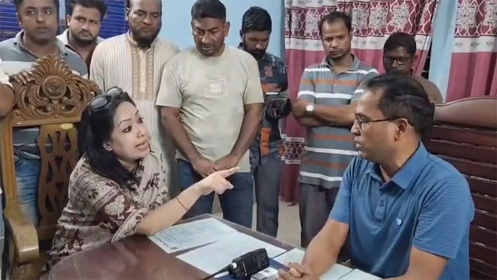 ওসির সঙ্গে রুমিনের বাদানুবাদ, বললেন ‘আপনি আওয়ামী লীগ ছিলেন’