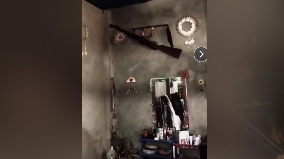 কুমিল্লায় টিকটক-ফেসবুকে অস্ত্র বেচাকেনার বিজ্ঞাপন, যুবক আটক