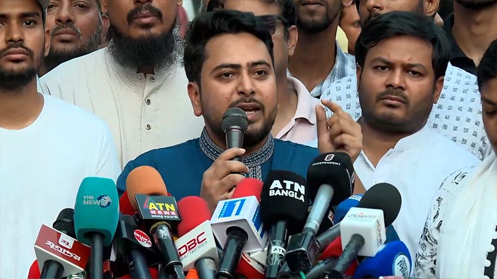 আওয়ামী লীগকে ফেরাতে যা করা দরকার, তাই করছে বিএনপি: নাহিদ