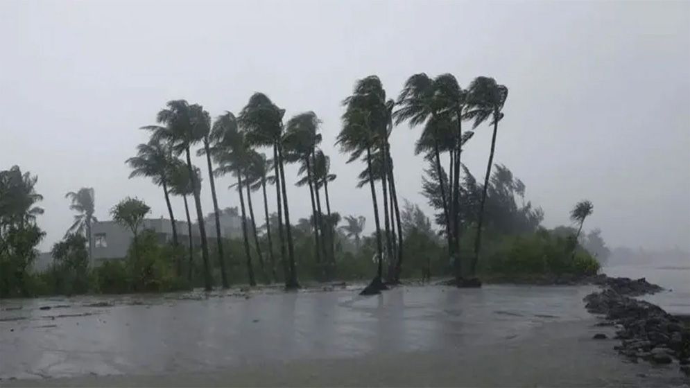 ঘূর্ণিঝড় ‘অর্ণবের’ প্রভাবে টানা ৫ দিন বজ্রসহ বৃষ্টির আভাস