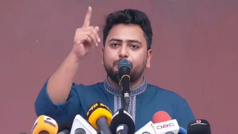বিএনপি ধীরে ধীরে স্বৈরাচার হিসেবে আবির্ভূত হচ্ছে: নাহিদ ইসলাম