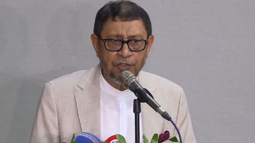 কুমিল্লায় হাসপাতালে স্বাস্থ্যমন্ত্রীর আকস্মিক পরিদর্শন, ৫ চিকিৎসকের বিরুদ্ধে ব্যবস্থার নির্দেশ
