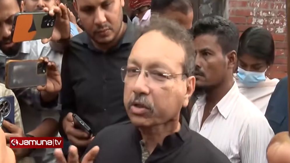 নিখোঁজের আগে মায়ের সঙ্গে শপিং, হাসিখুশি ছিলেন তাহসিফ: বাবা